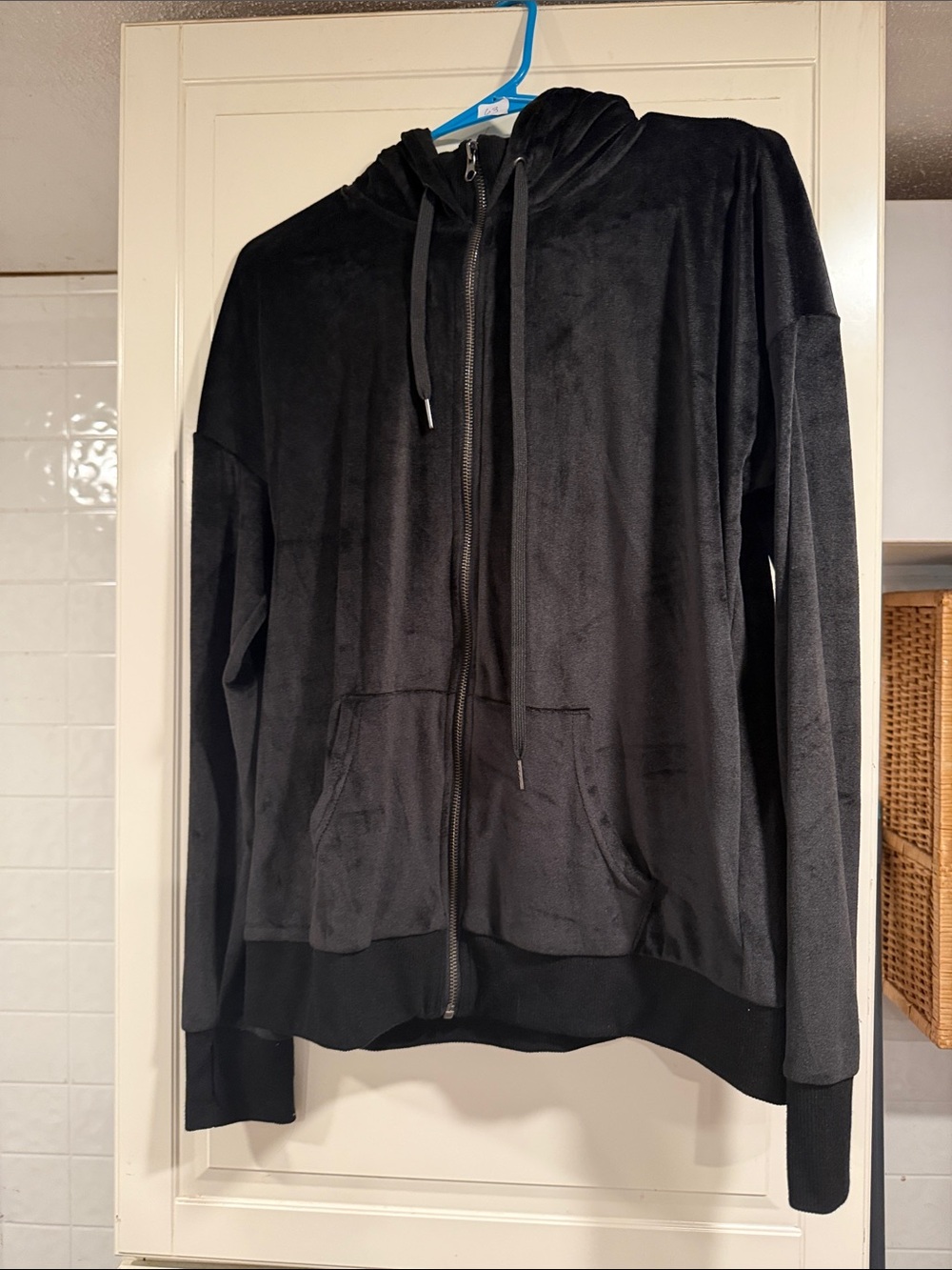 Cozy lularoe Black Hooded Zip-Up Jacket size medium 7:23